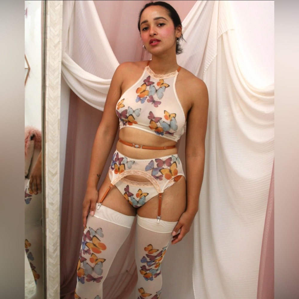 Plus Size Uye Surana Handmade Lingerie Set